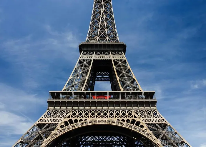 Parisian Elegance Near The Louvre アパート